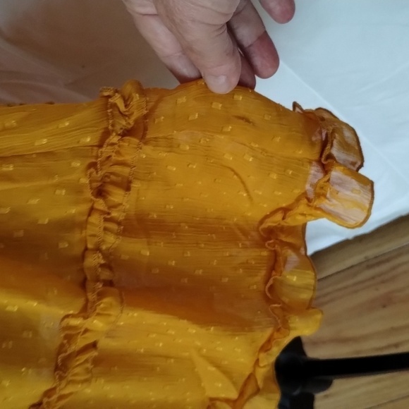 NWT Story On mustard mini dress w V neckline, ruffle SO CUTE! - Picture 4 of 16
